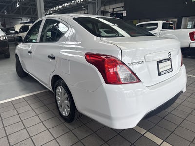 2020 Nissan VERSA MT AC 1.6L