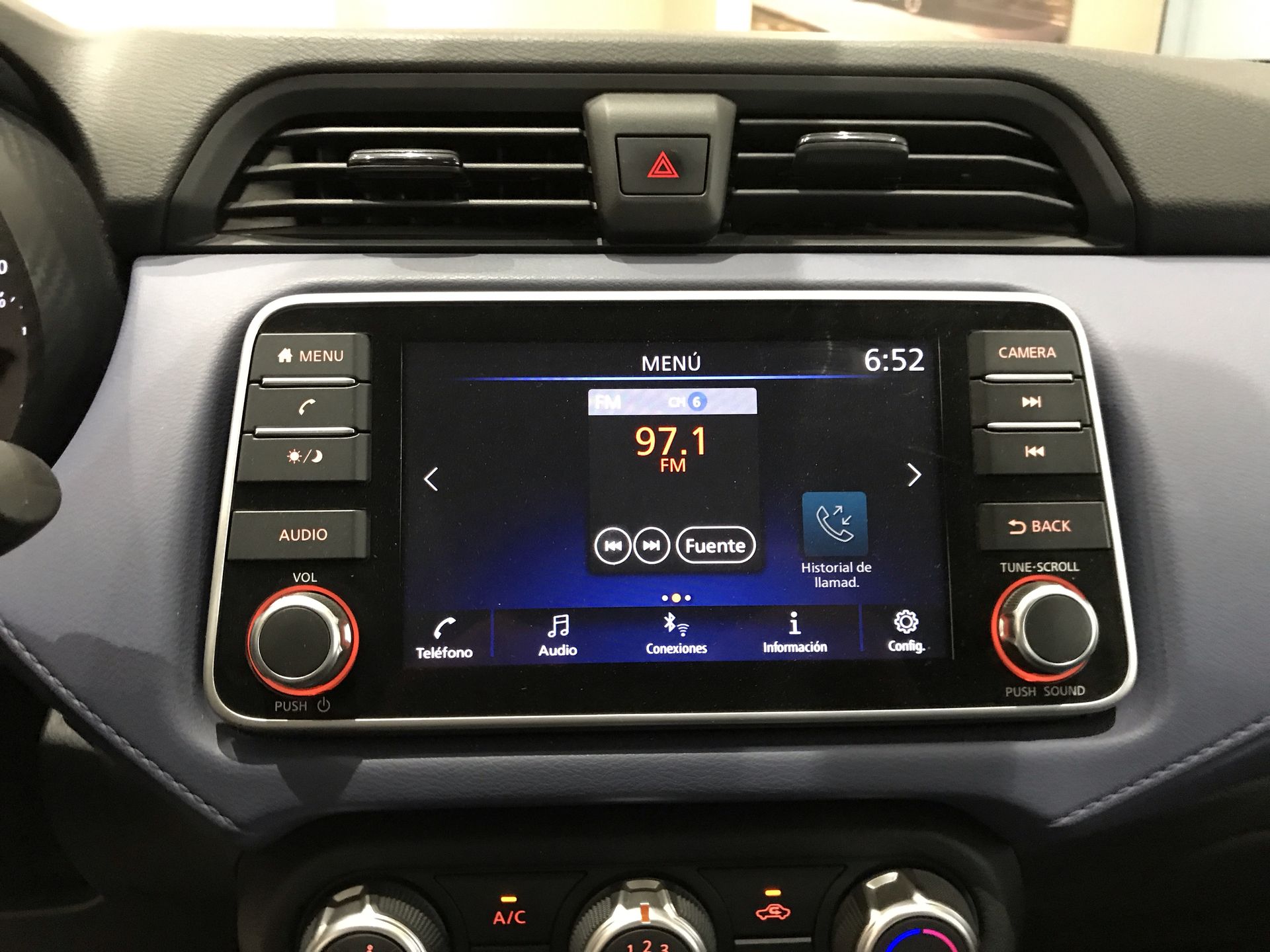 2024 Nissan VERSA ADVANCE CVT 24