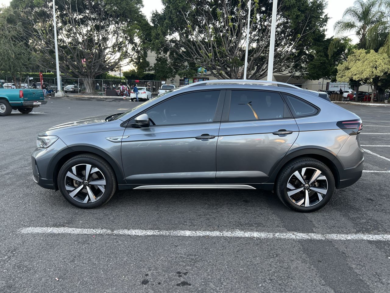 2023 Volkswagen NIVUS HIGHLINE