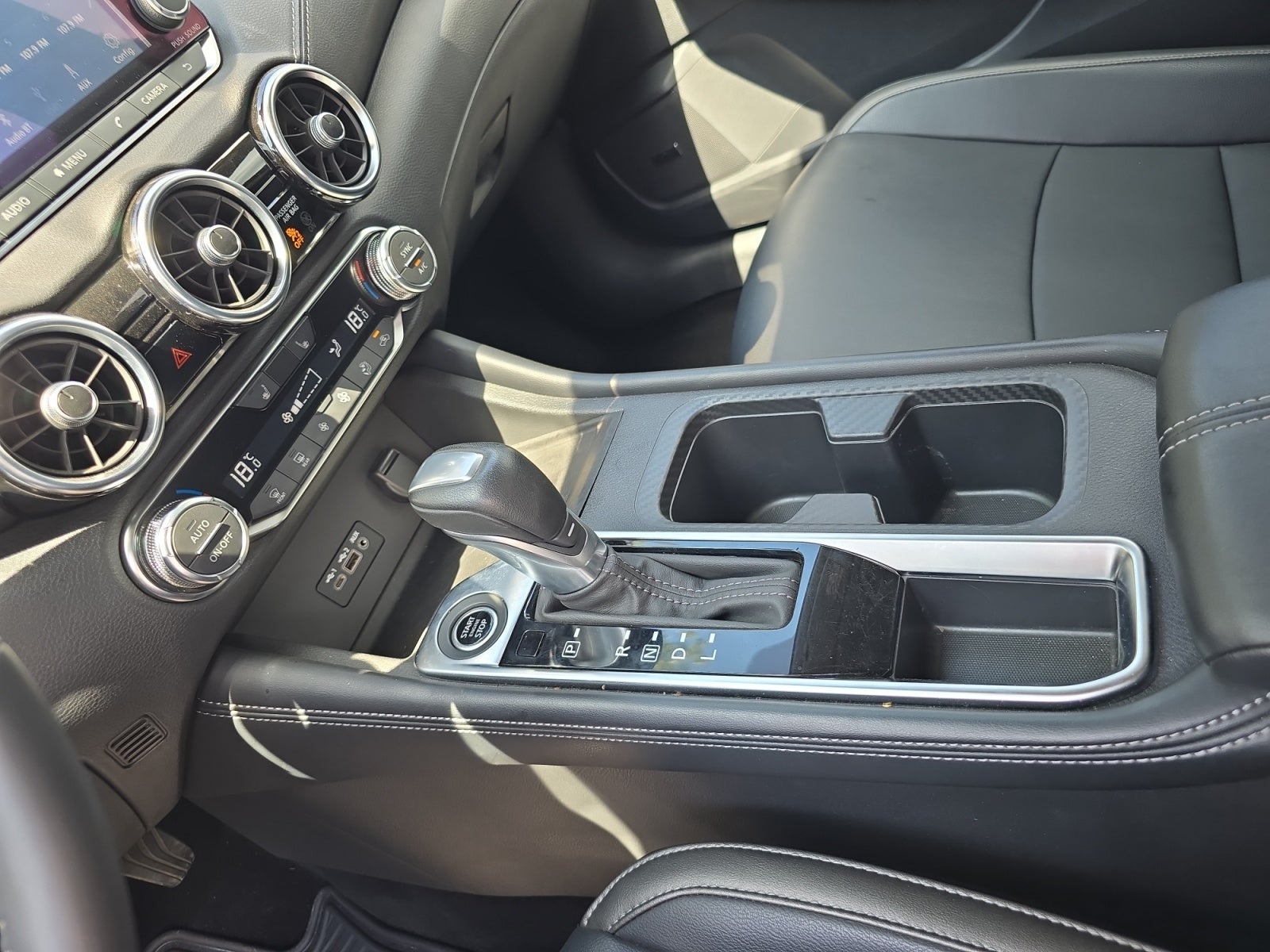 2025 Nissan SENTRA SENTRA SR PLATINUM CVT