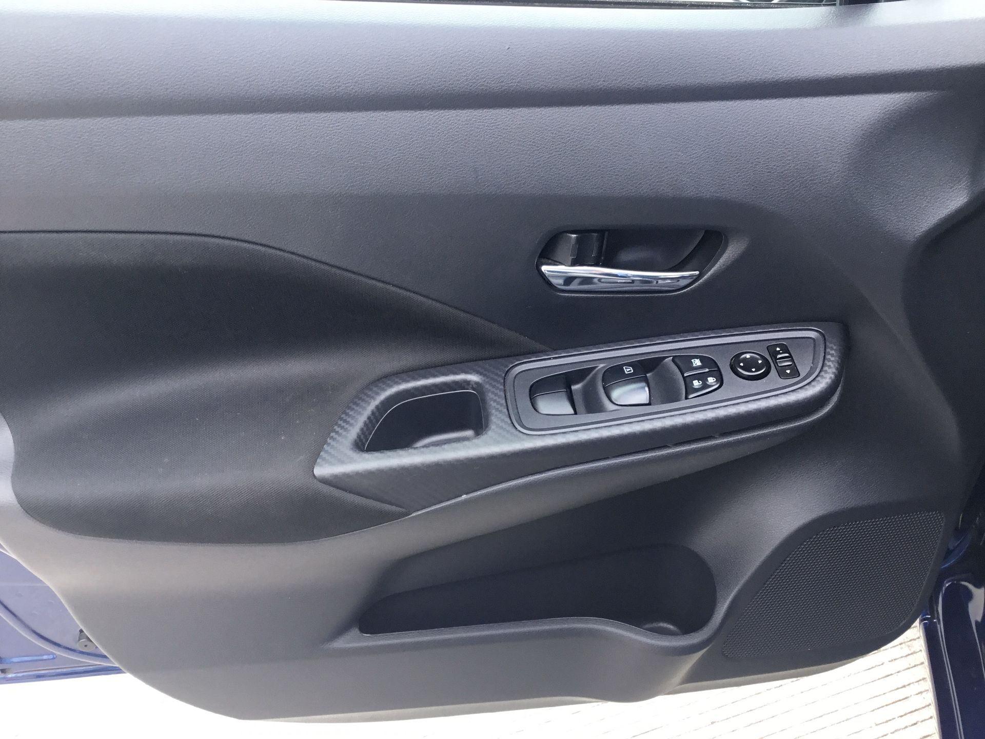 2024 Nissan VERSA ADVANCE CVT 24