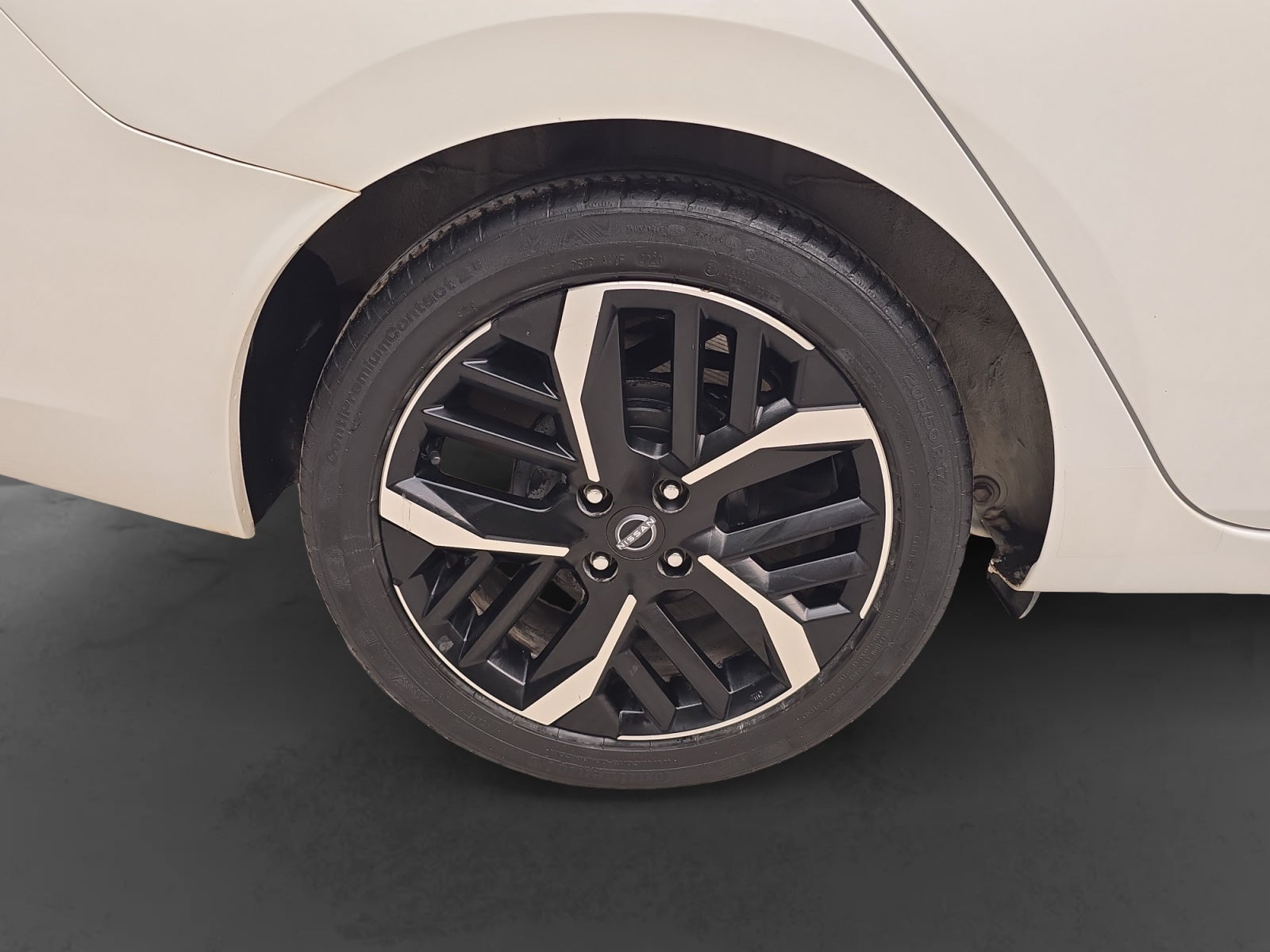2023 Nissan VERSA VERSA SR CVT