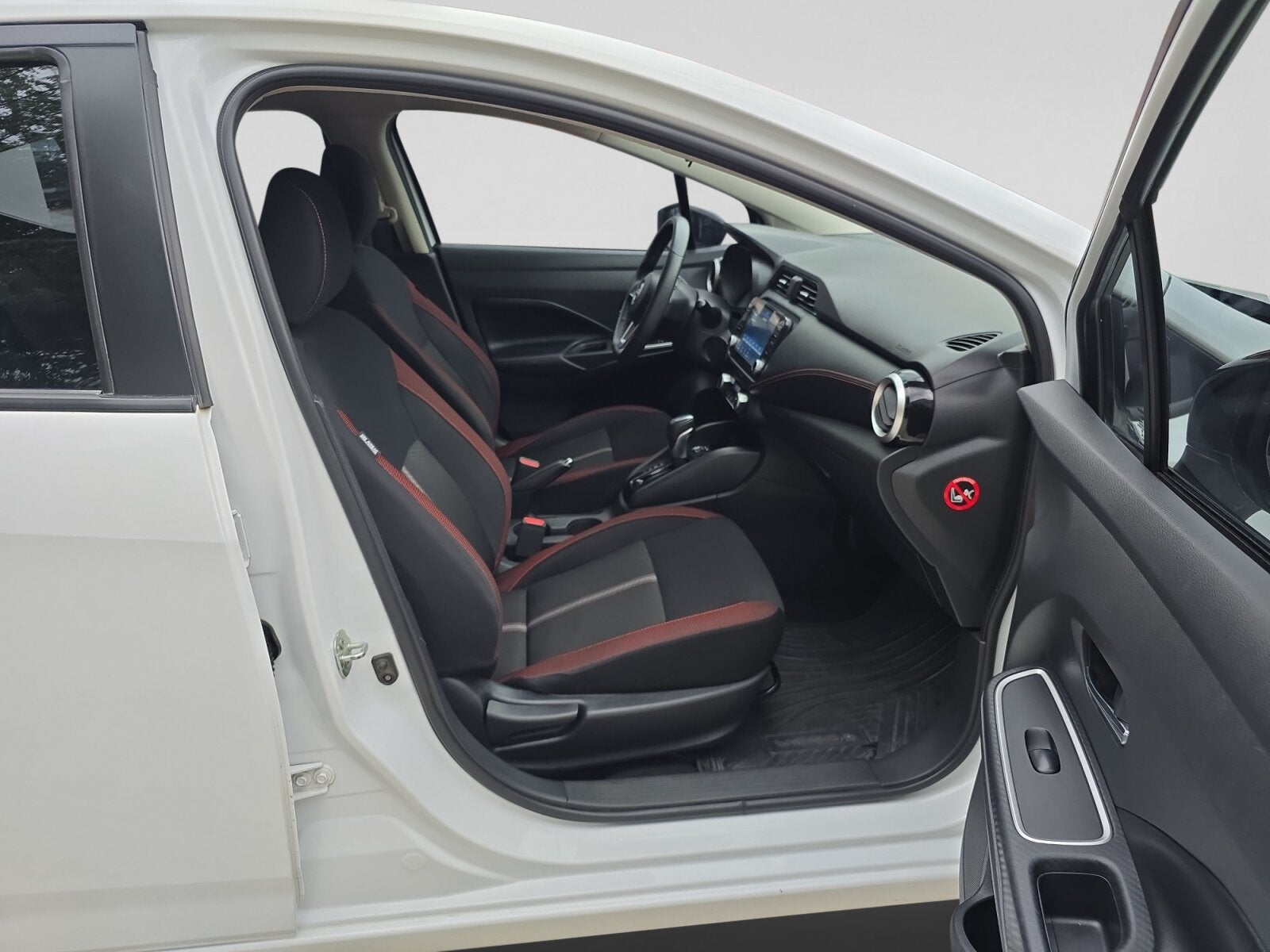 2023 Nissan VERSA VERSA SR CVT