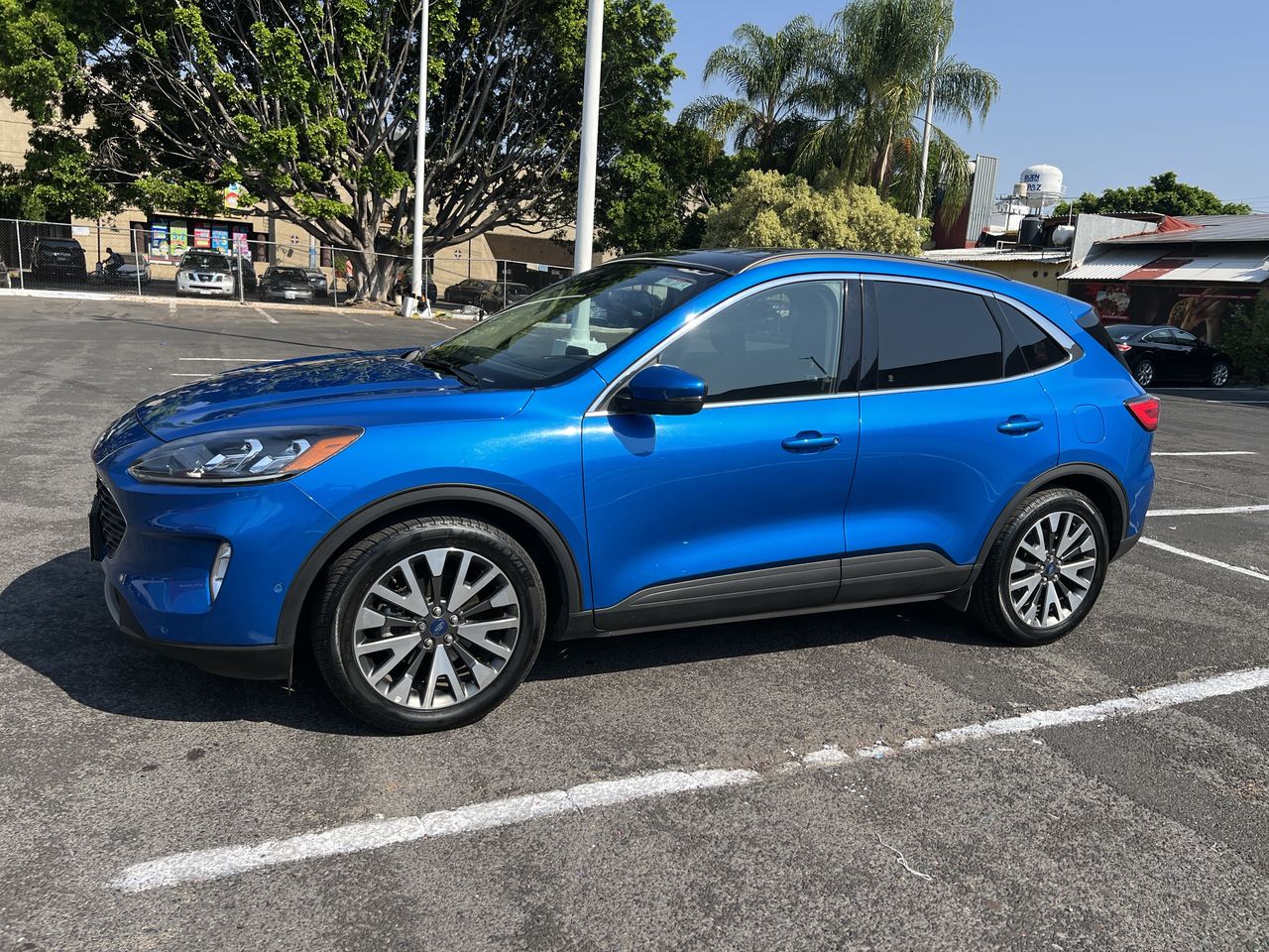 2020 Ford ESCAPE ESCAPE TITANIUM FWD