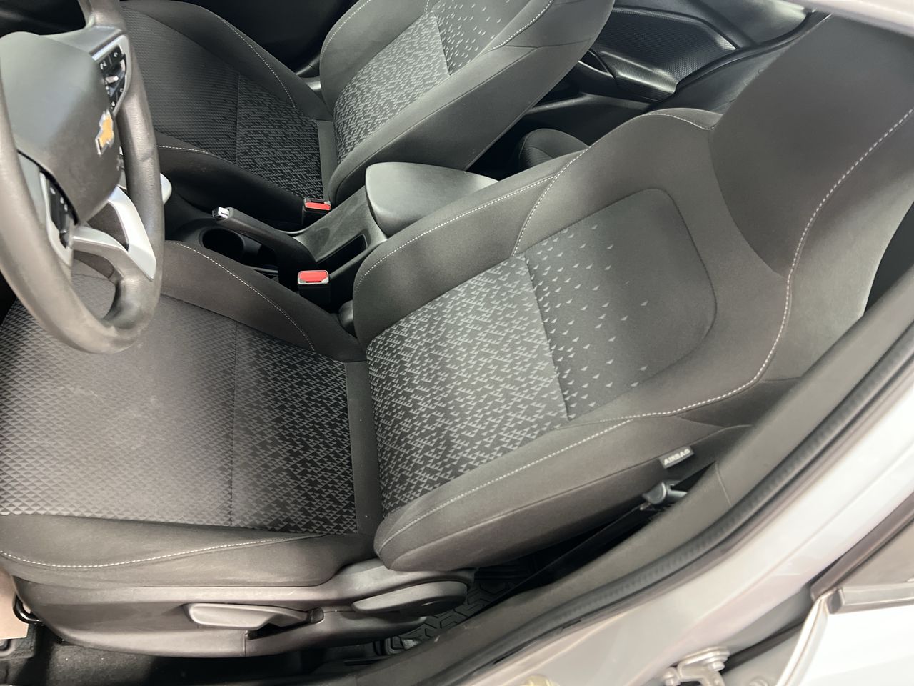 2022 Chevrolet ONIX LT D