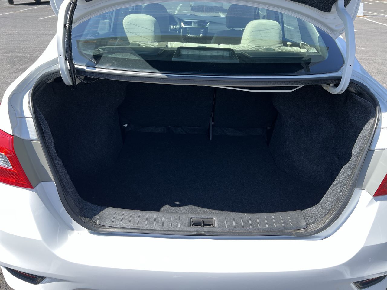 2017 Nissan SENTRA ADVANCE MT