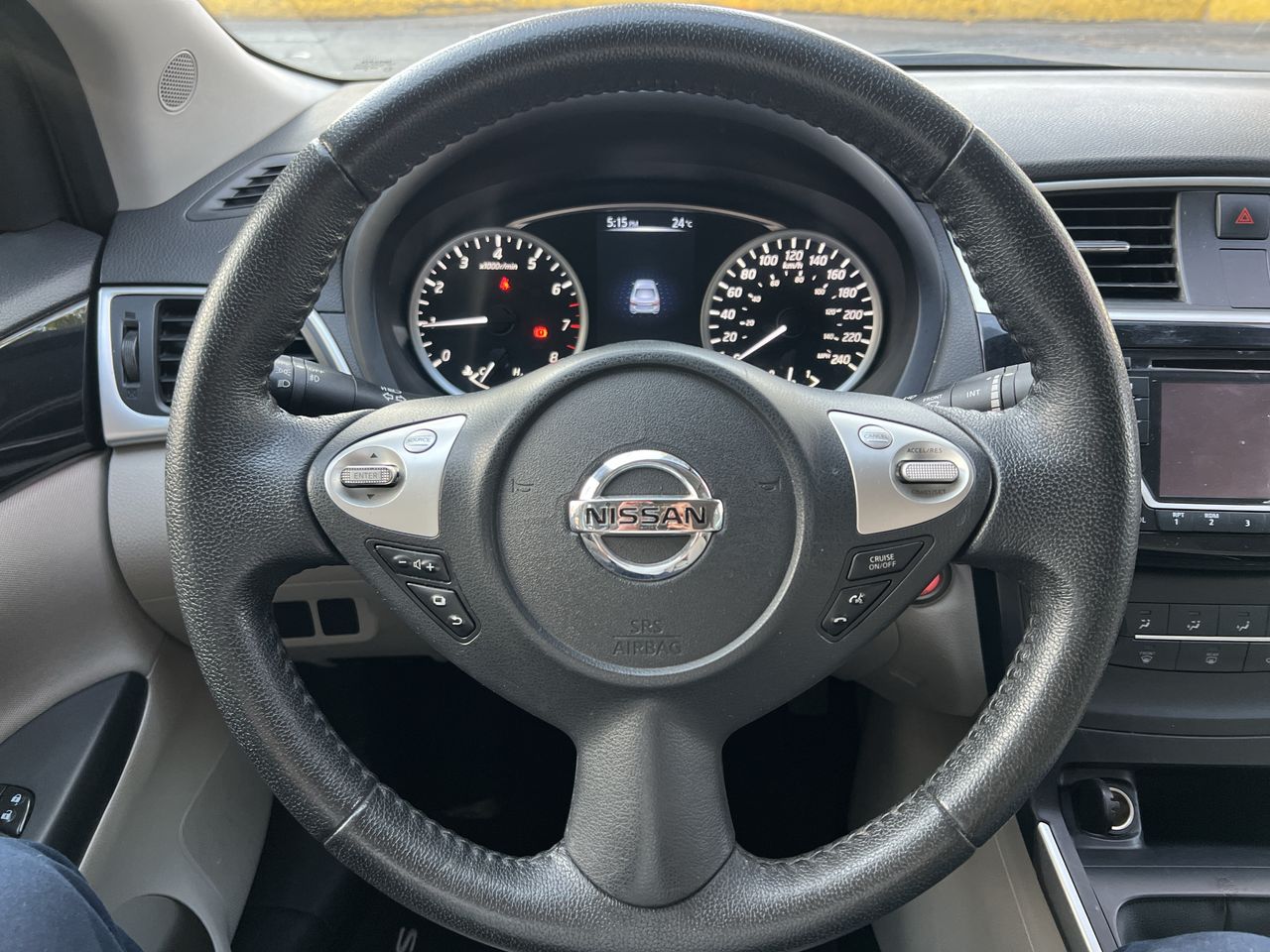 2018 Nissan SENTRA ADVANCE MT