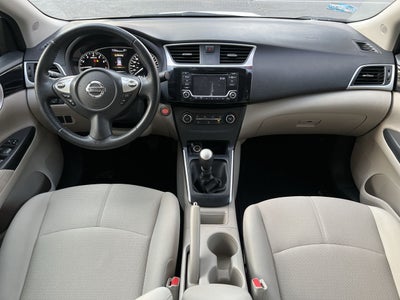 2018 Nissan SENTRA ADVANCE MT
