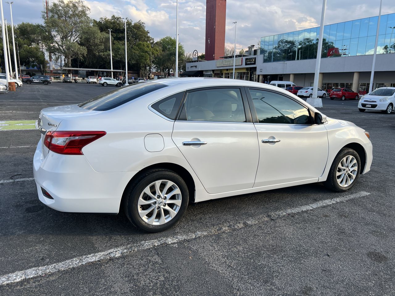 2018 Nissan SENTRA ADVANCE MT