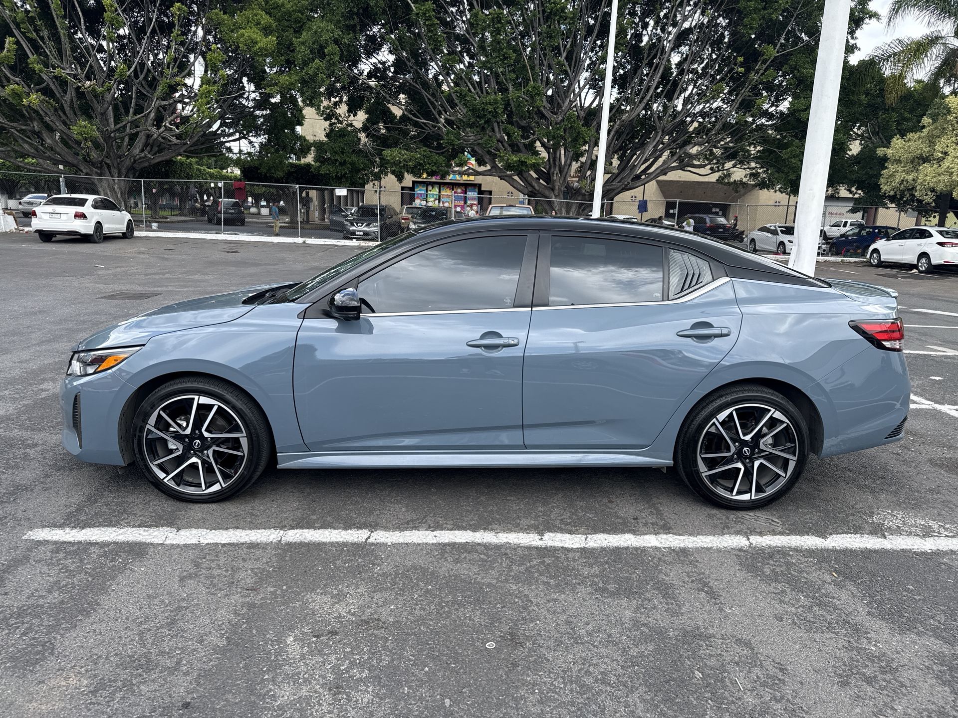 2025 Nissan SENTRA SENTRA SR PLATINUM BITONO CVT