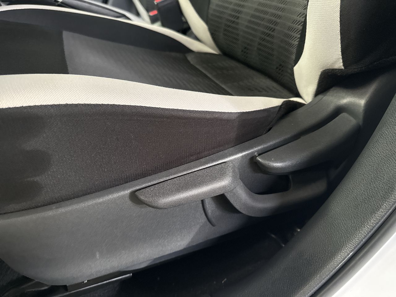 2021 Nissan VERSA VERSA ADVANCE MT