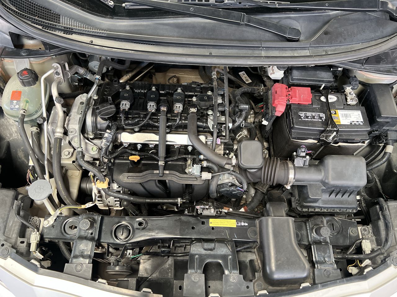 2022 Nissan VERSA ADVANCE MT