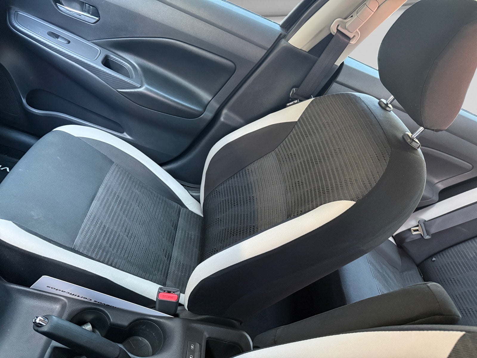 2020 Nissan VERSA ADVANCE CVT