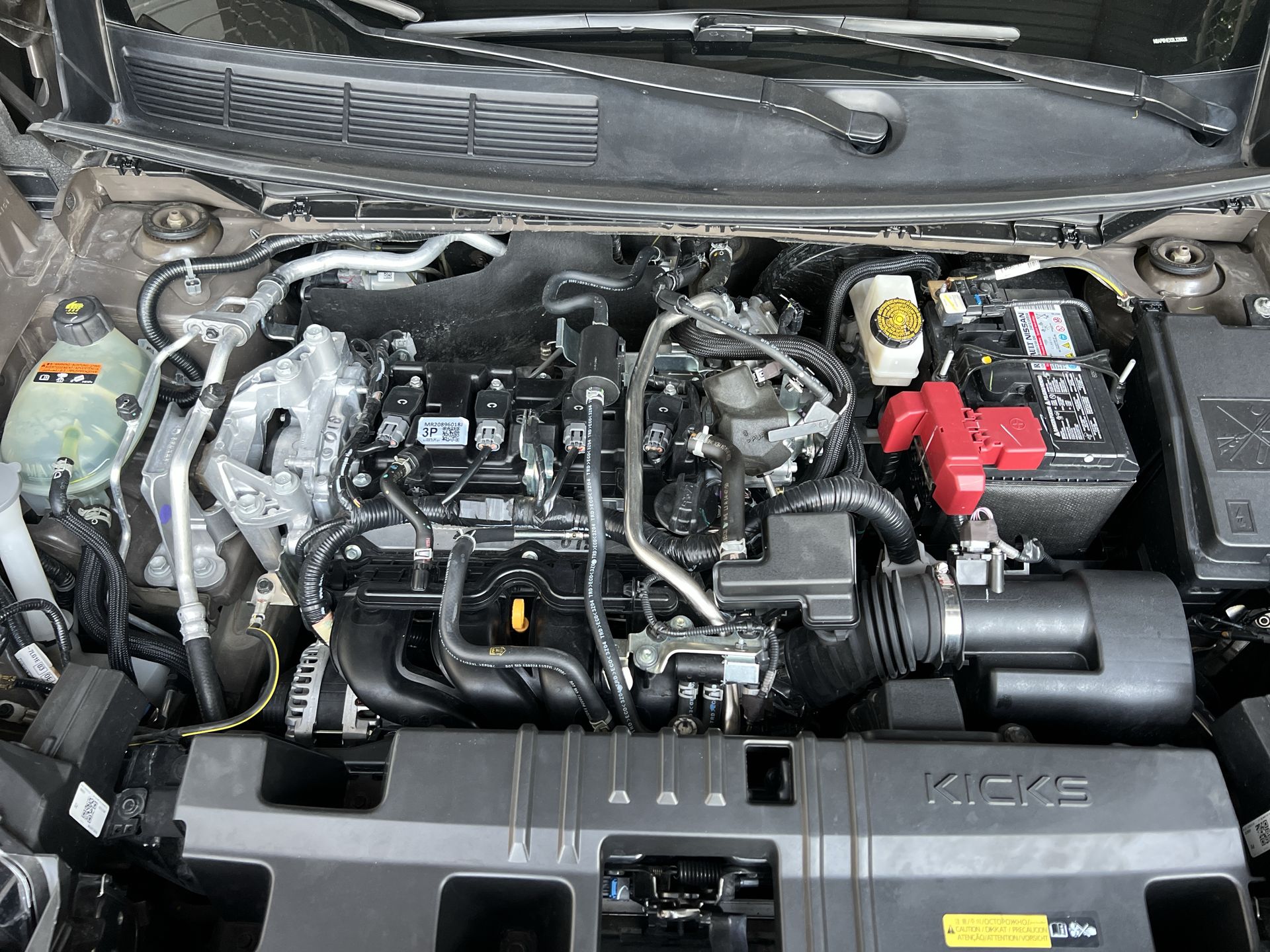 2025 Nissan KICKS ADVANCE CVT