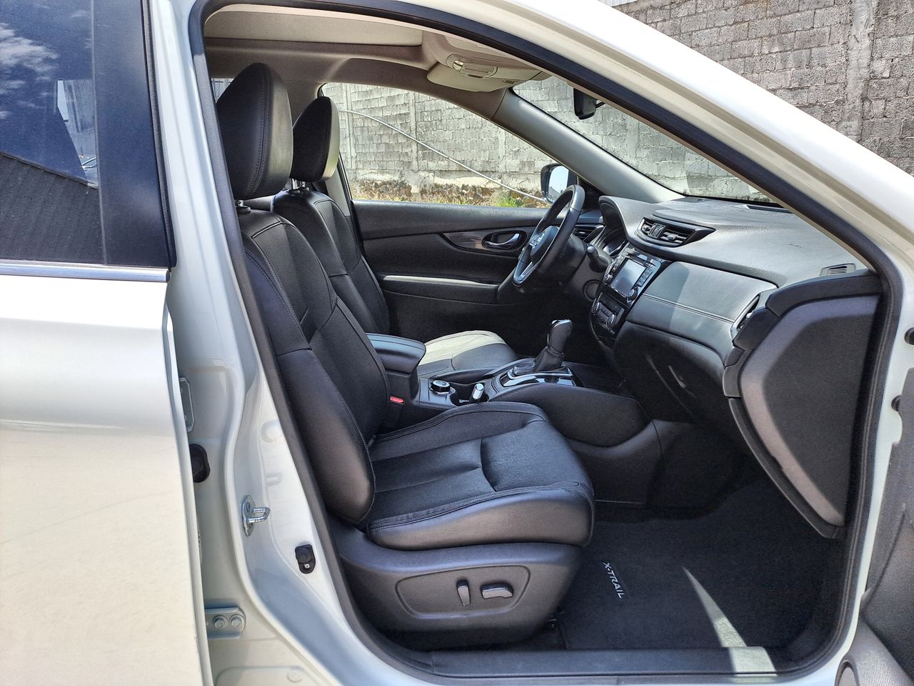 2018 Nissan X-TRAIL XTRAIL EXCLUSIVE 3 FILAS