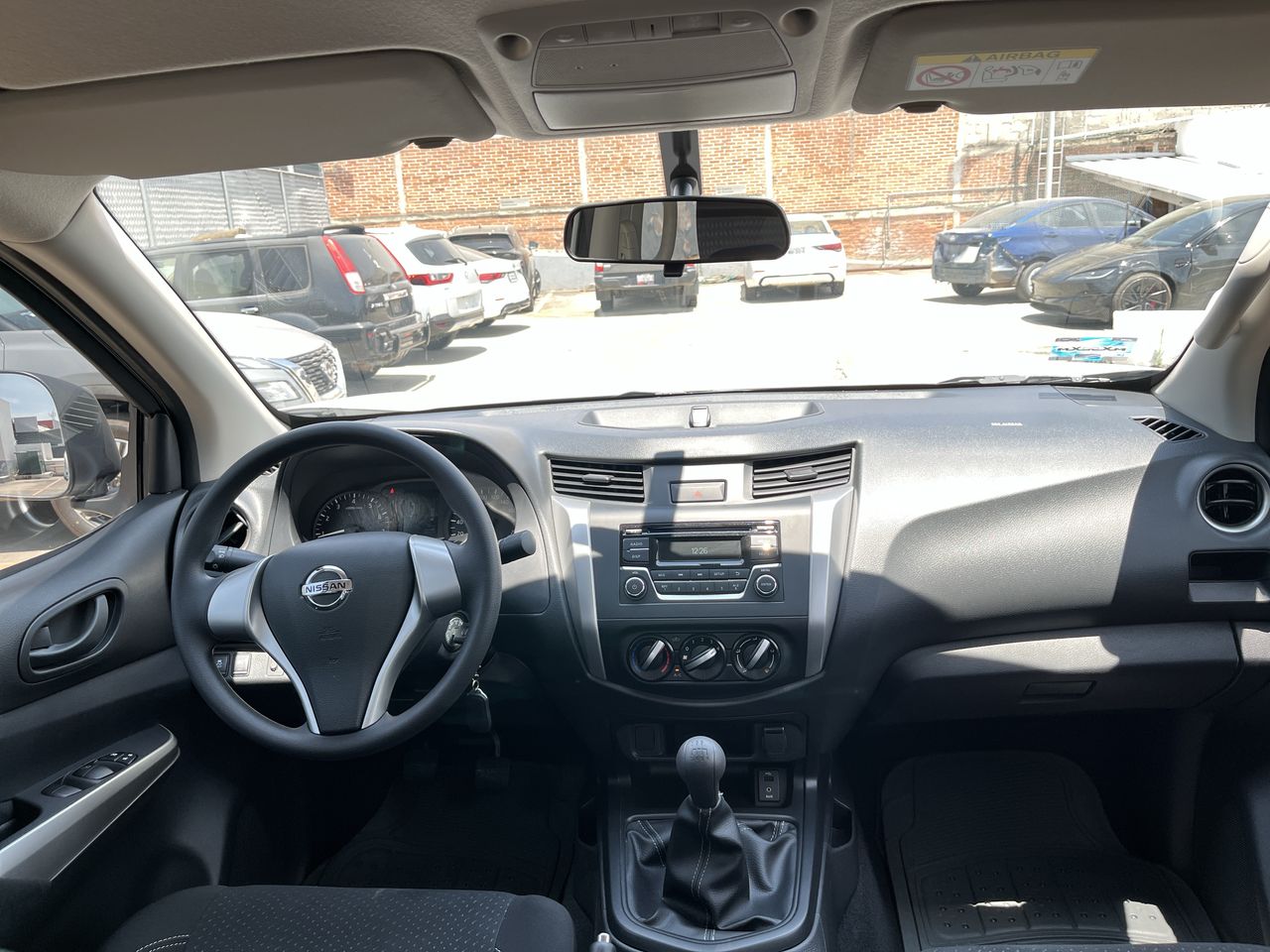 2020 Nissan FRONTIER NP300 DOBLE CABINA SE AC PAQ SEG