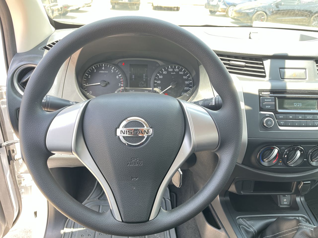 2020 Nissan FRONTIER NP300 DOBLE CABINA SE AC PAQ SEG
