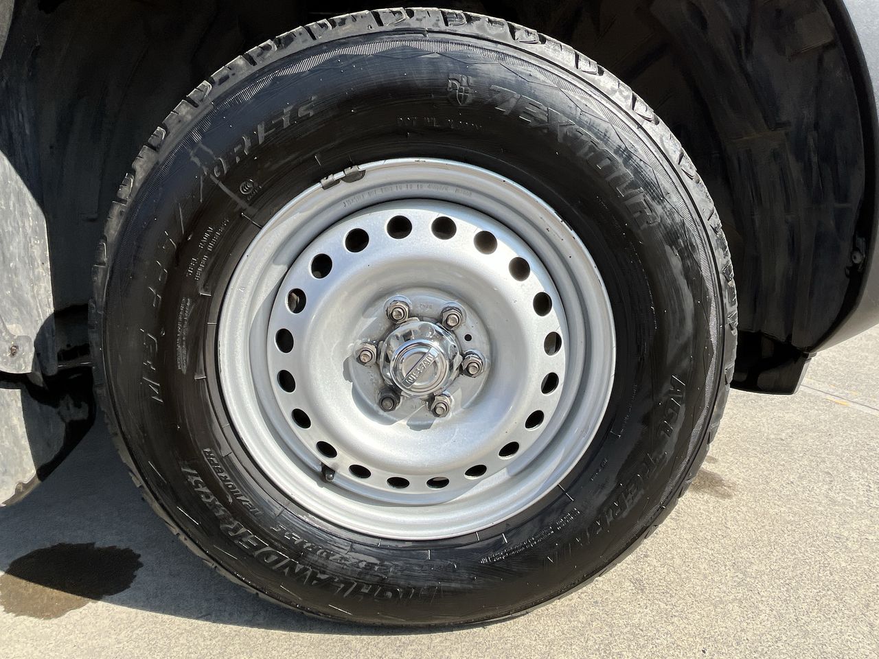 2017 Nissan FRONTIER DOBLE CABINA SE TM AC PAQ SEG 6VEL