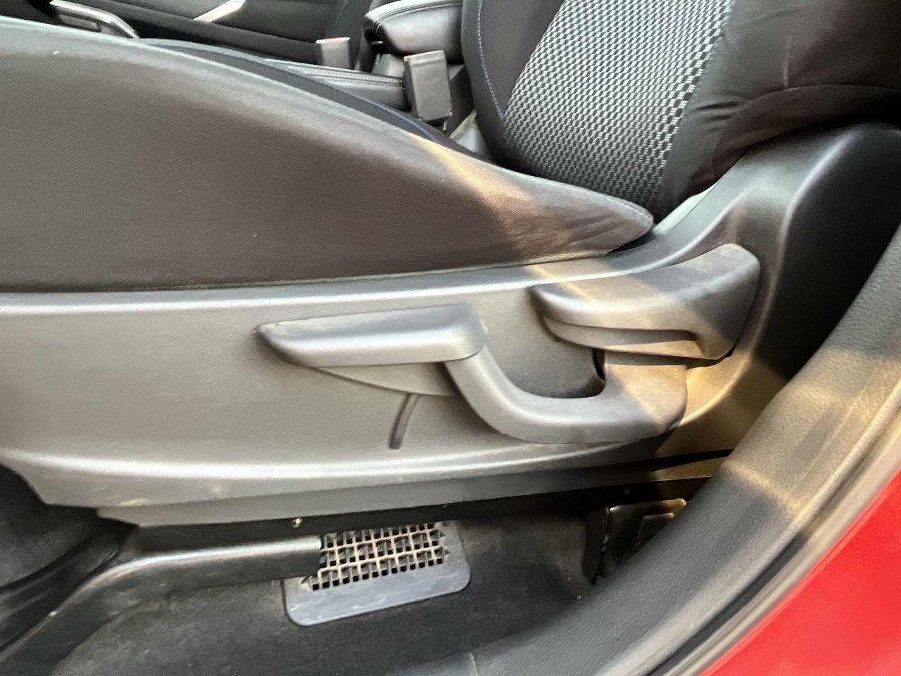 2023 Nissan KICKS ADVANCE E-POWER 23