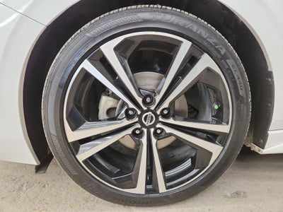 2022 Nissan SENTRA SR CVT