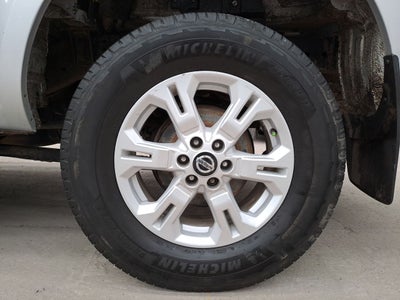 2022 Nissan FRONTIER LE TA 22