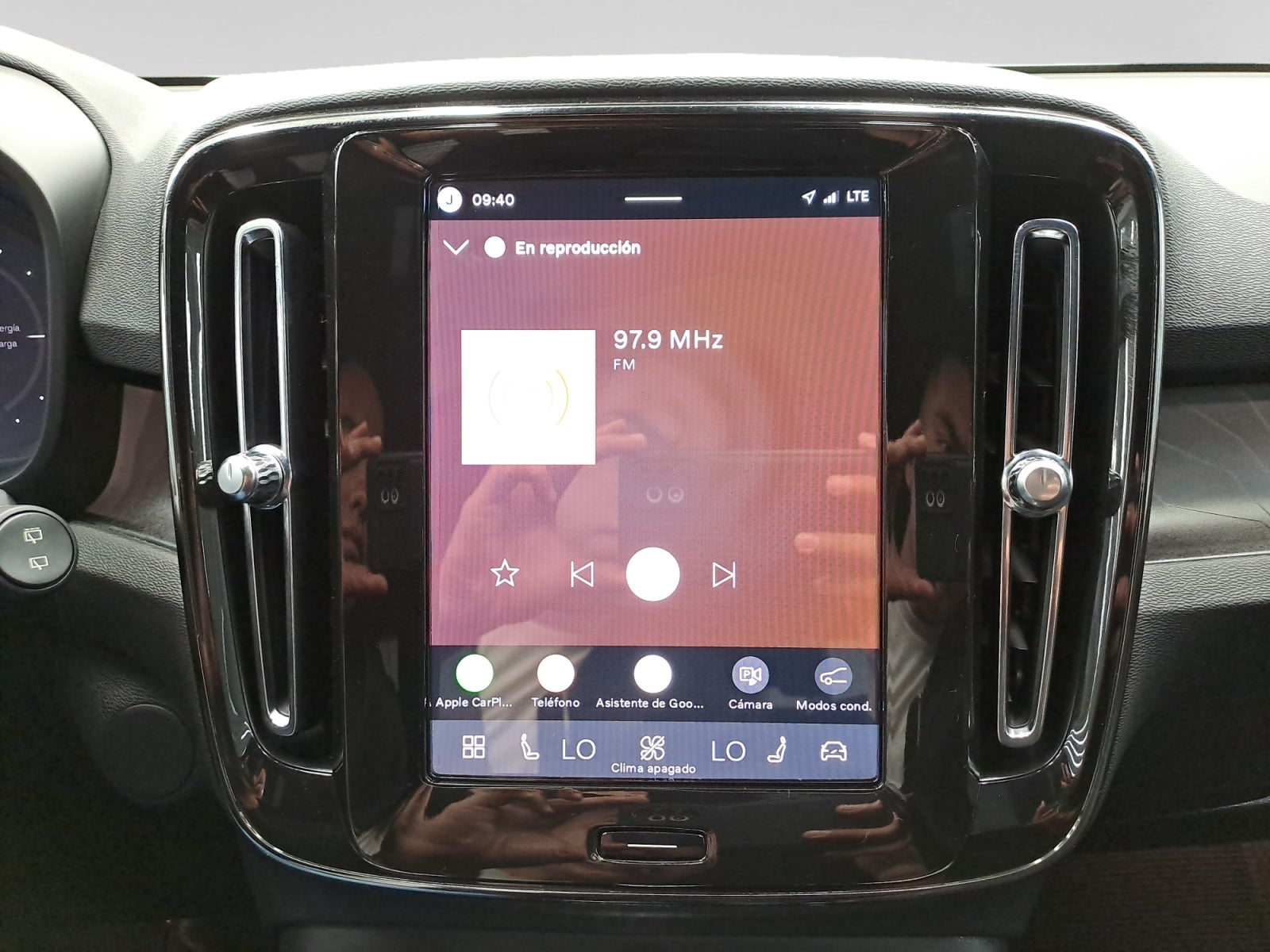 2024 Volvo XC40 RECHARGE PLUS PURE ELECTRIC