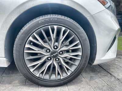 2024 Kia FORTE GT LINE