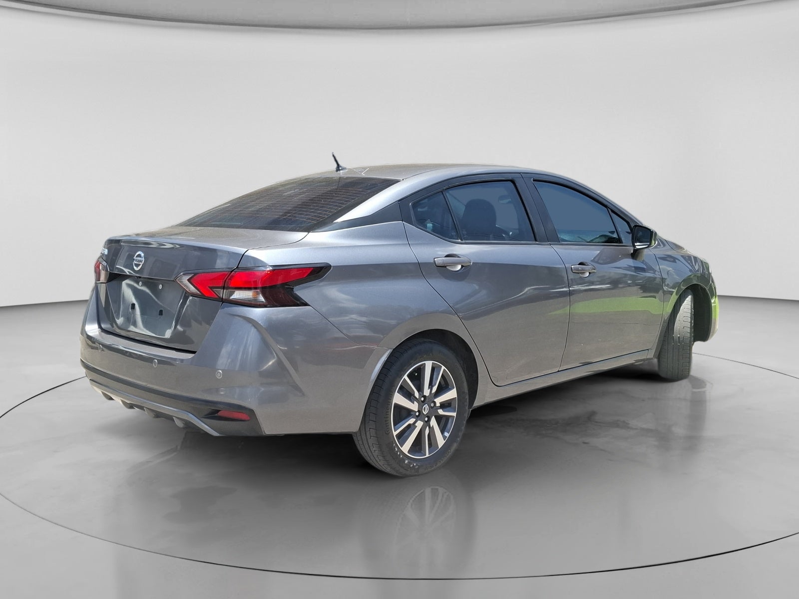 2022 Nissan VERSA ADVANCE CVT 22
