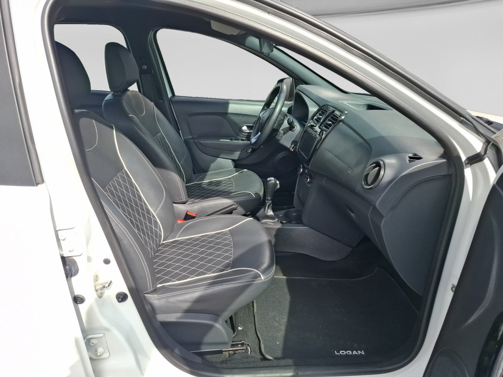 2023 RENAULT LOGAN 1.6 INTENS CVT