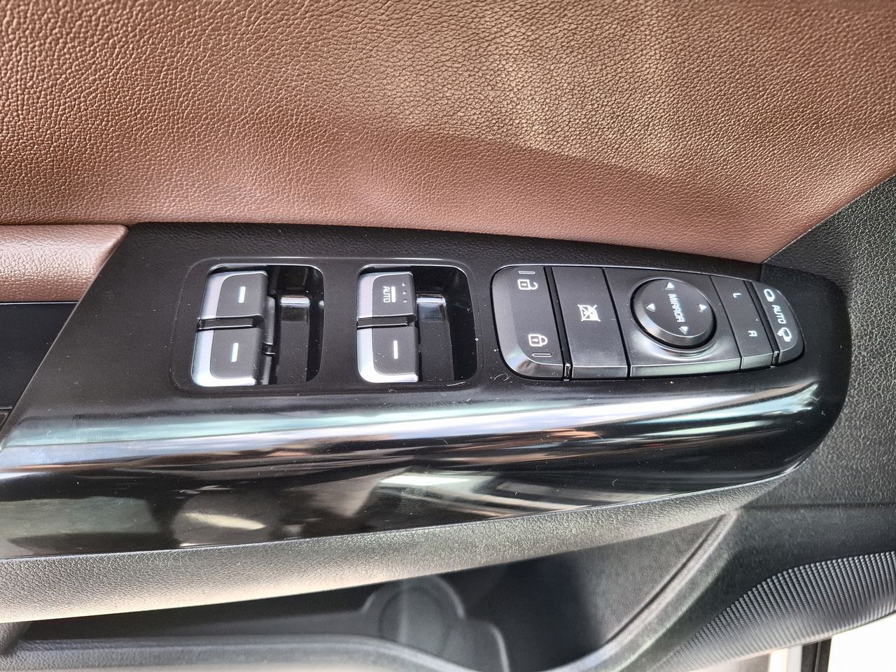 2018 Kia SPORTAGE 2.4L SXL T/A