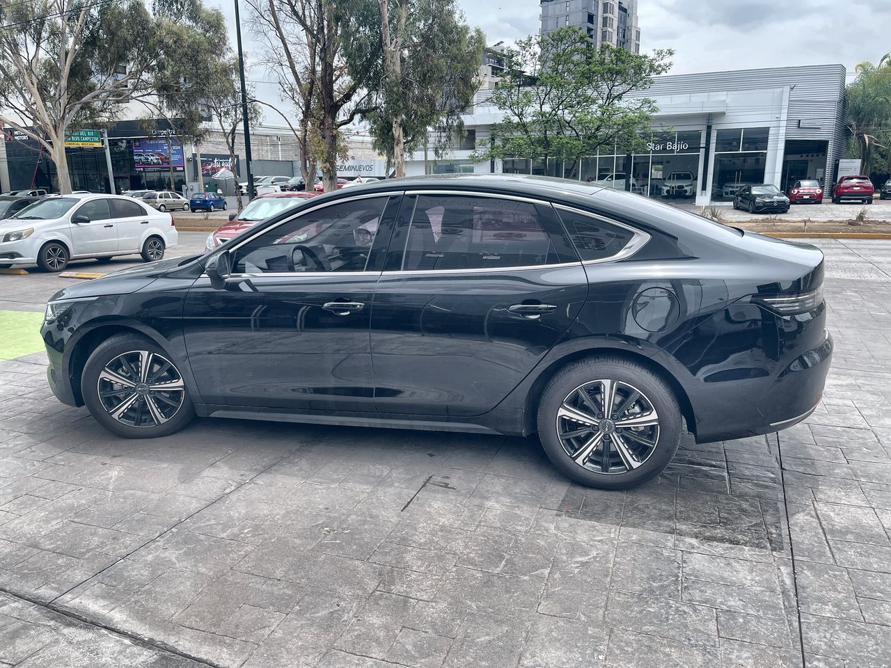 2025 BYD KING DM-I 1.5L FWD 55KM